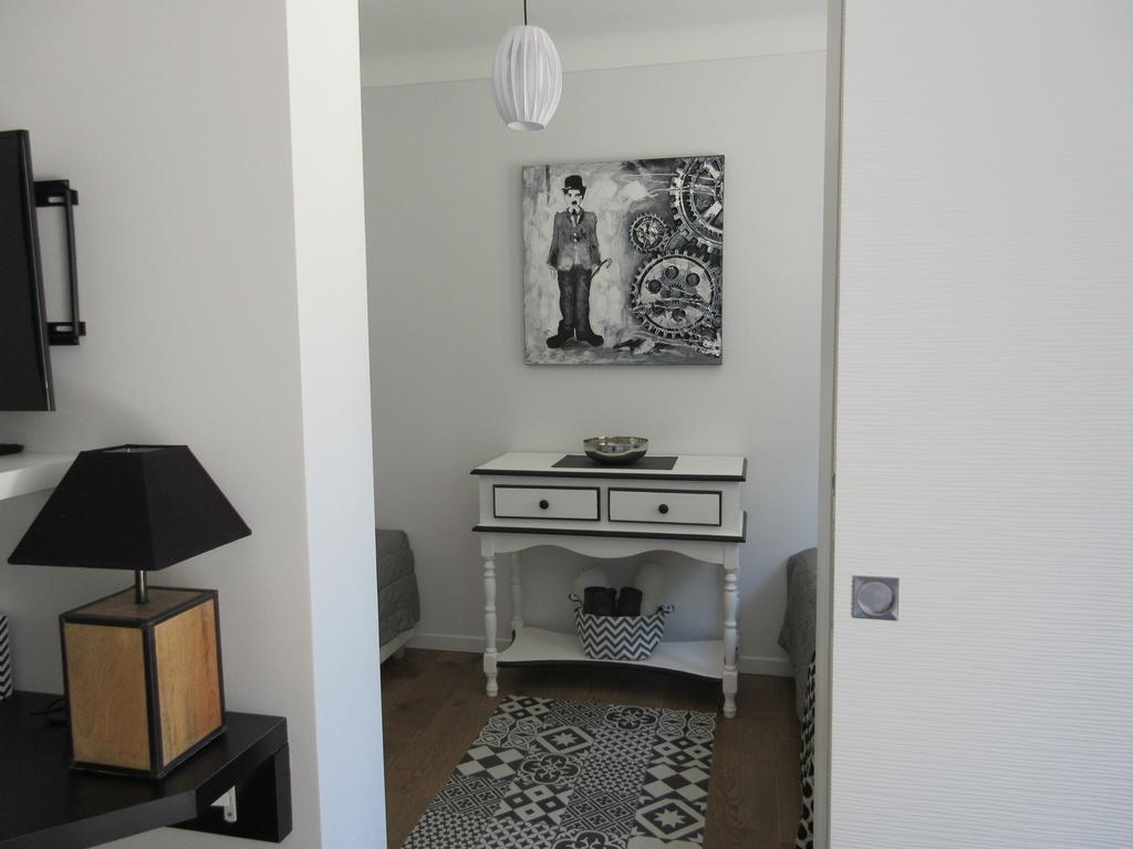 Suite 4 people,255104665:JPEG